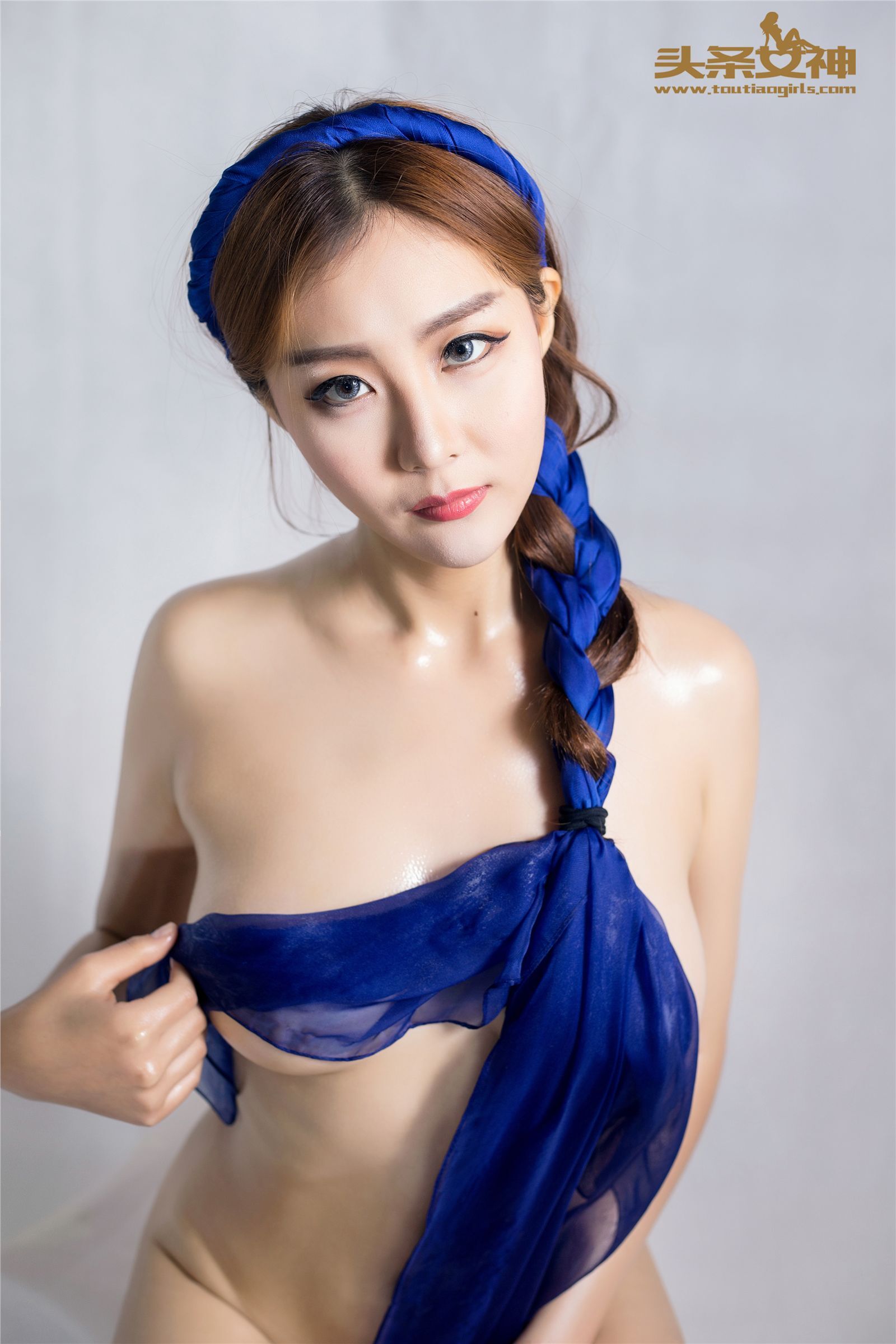 [toutiaogirls headline goddess] 2016-08-11 green and blue Ling Kobayashi